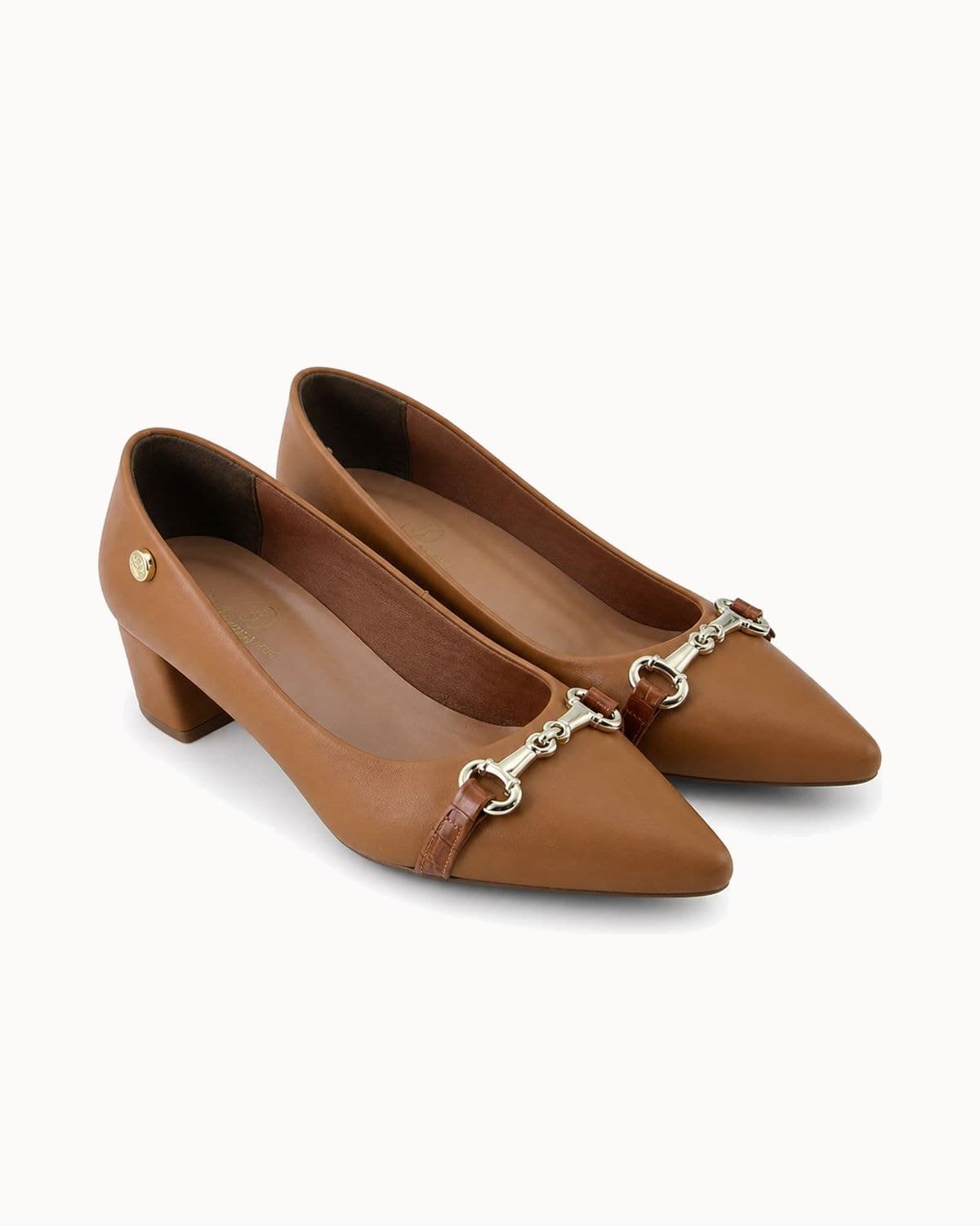 Scarpin Salto Médio Bloco Fivela Caramelo