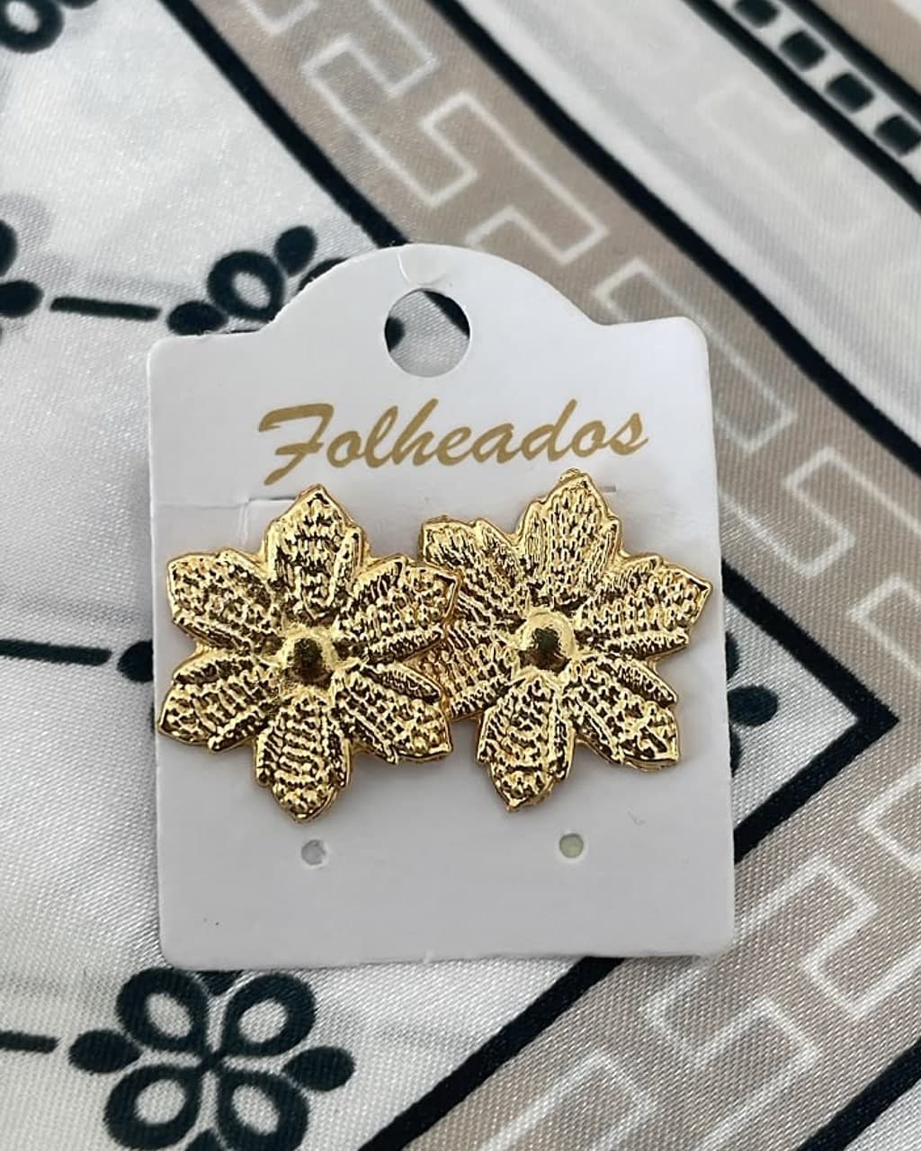 Brinco Dourado Flor de Lírio