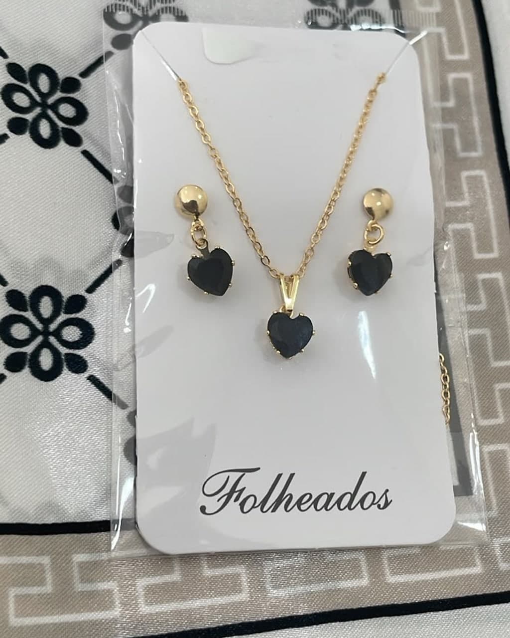 Conjunto Folheado Coração Preto
