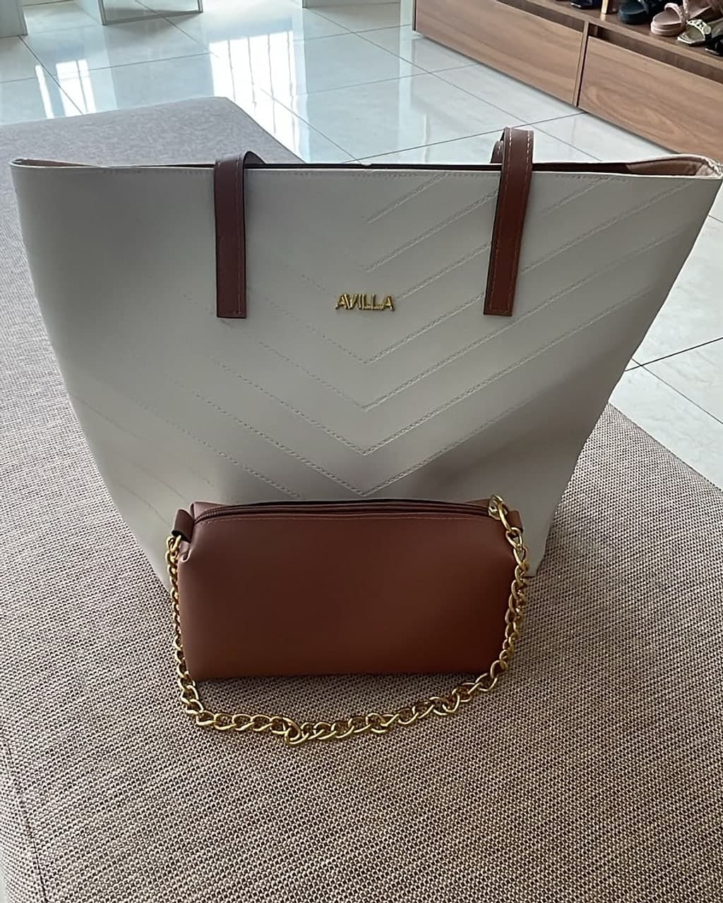 Kit Bolsa Off-White e Caramelo