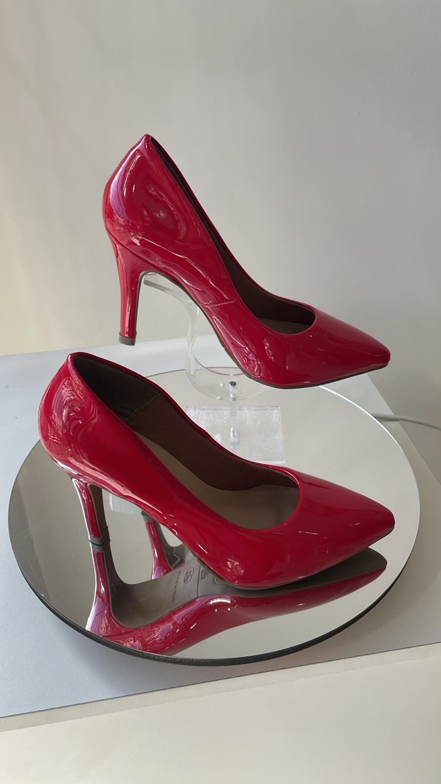 Scarpin Vermelho Verniz Salto Alto